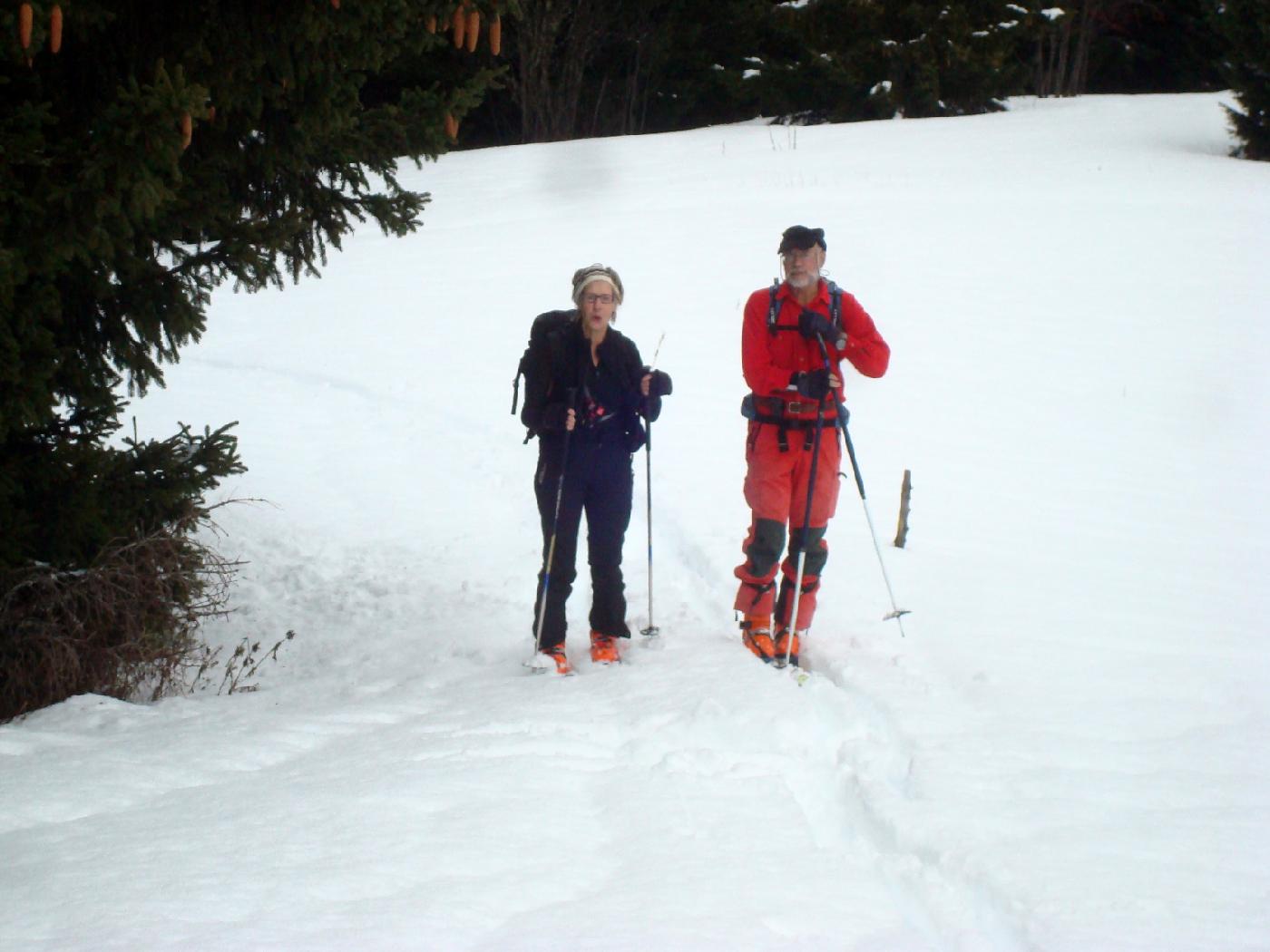 DSC03684.jpg - Catherine et Jean-Claude dans la clairi�re de B�ran