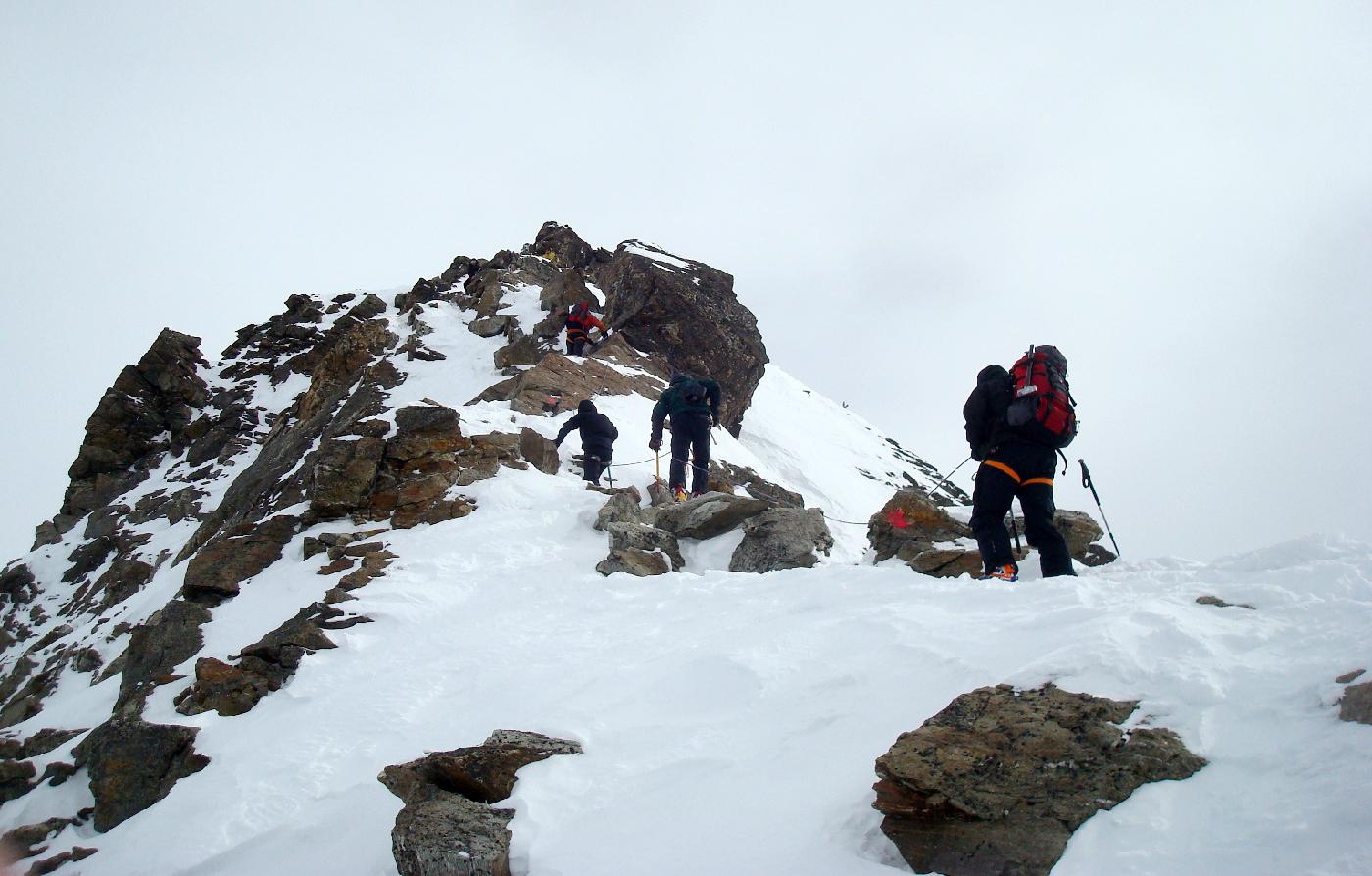 DSC03805.jpg - A l�assaut du Dreil�nderspitz