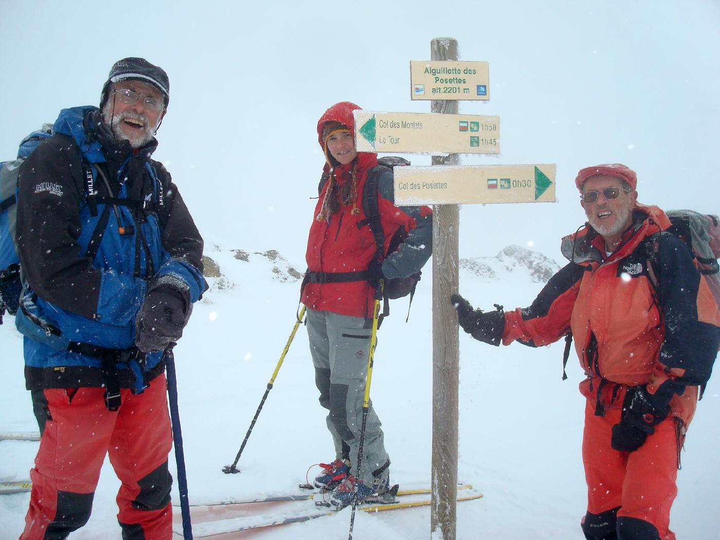 DSC03668.jpg - Jean-Claude, Val�rie et Henry au sommet