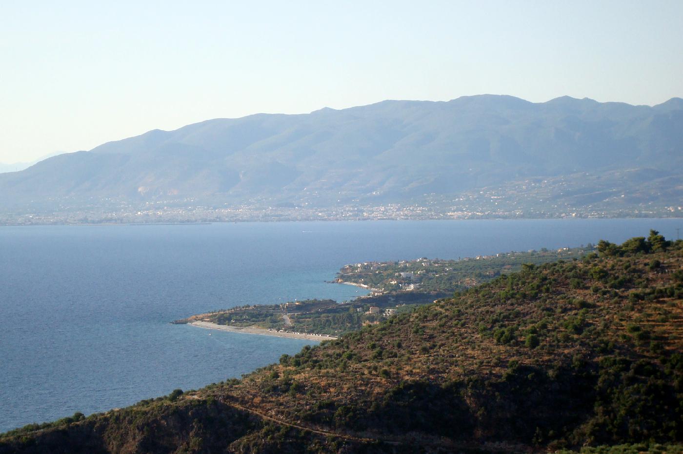 dsc024560.jpg - Le golfe de Mess�ne, au fond Kalamata